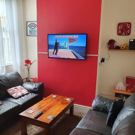 12 Person 6 Bedroom Self Catering House Liverpool Exteriér fotografie