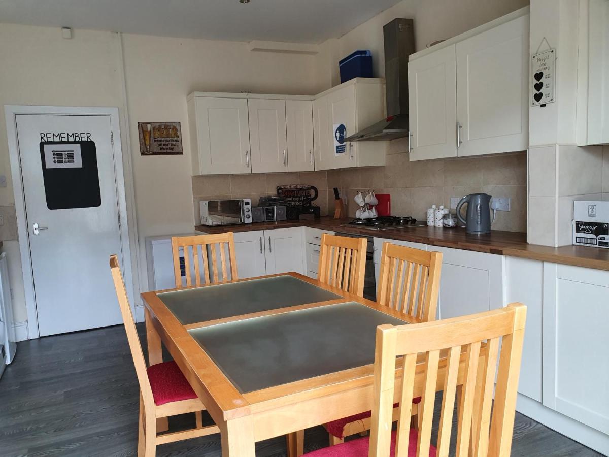 12 Person 6 Bedroom Self Catering House Liverpool Exteriér fotografie