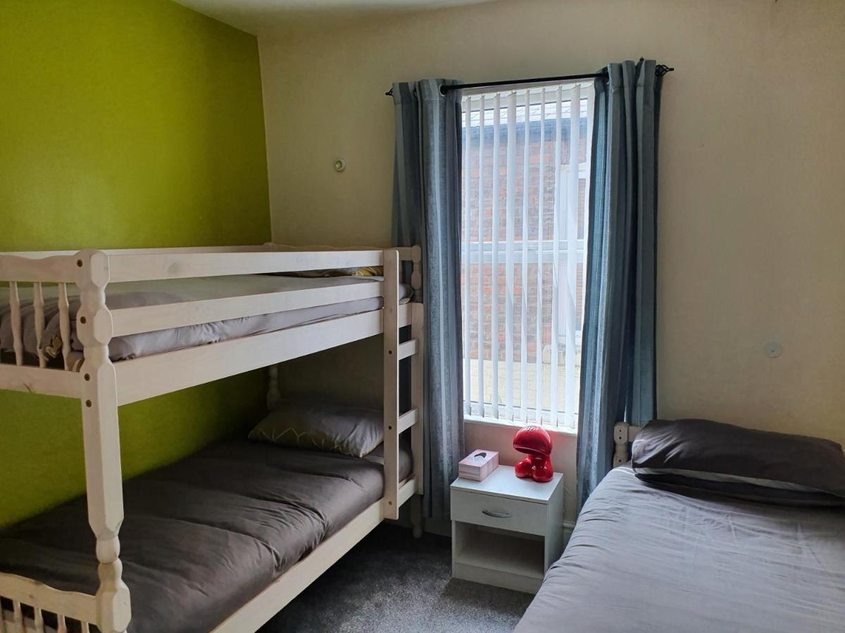 12 Person 6 Bedroom Self Catering House Liverpool Exteriér fotografie