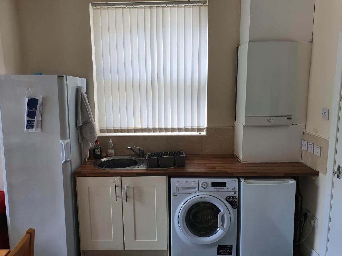 12 Person 6 Bedroom Self Catering House Liverpool Exteriér fotografie