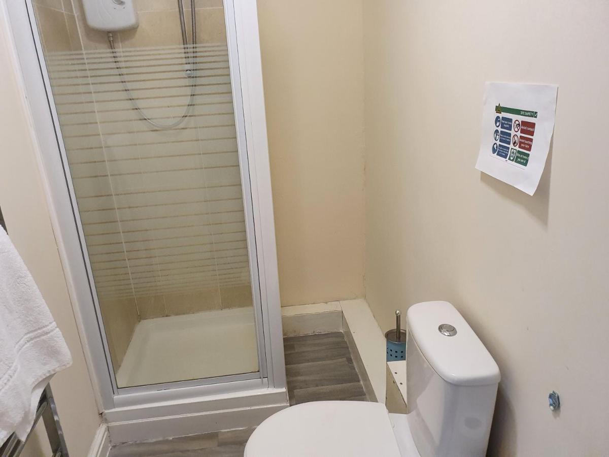 12 Person 6 Bedroom Self Catering House Liverpool Exteriér fotografie